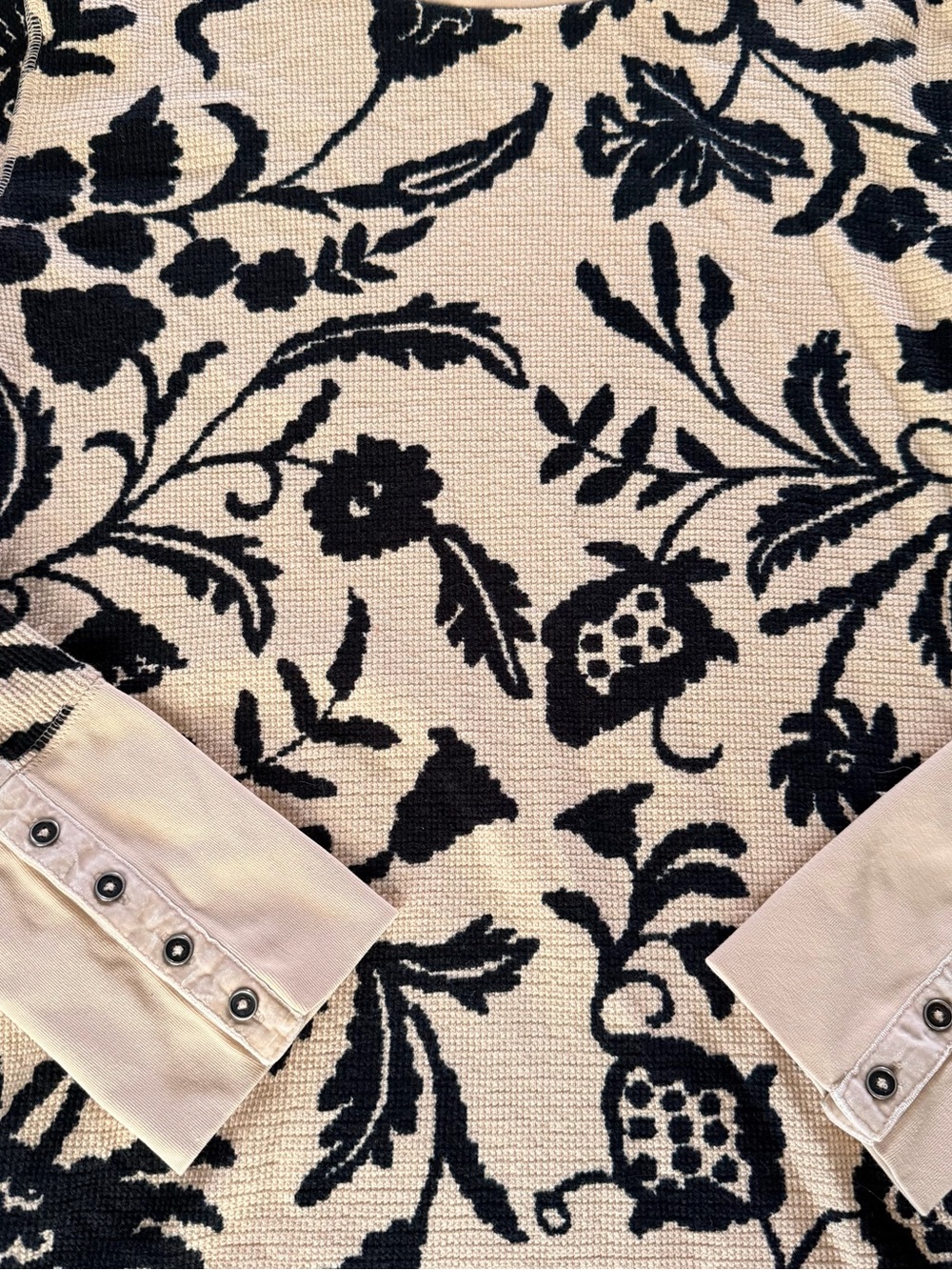 Sundance Floral Waffle Knit Thermal Top Snap Button Cuff Ivory Black Large Boho - Picture 2 of 6